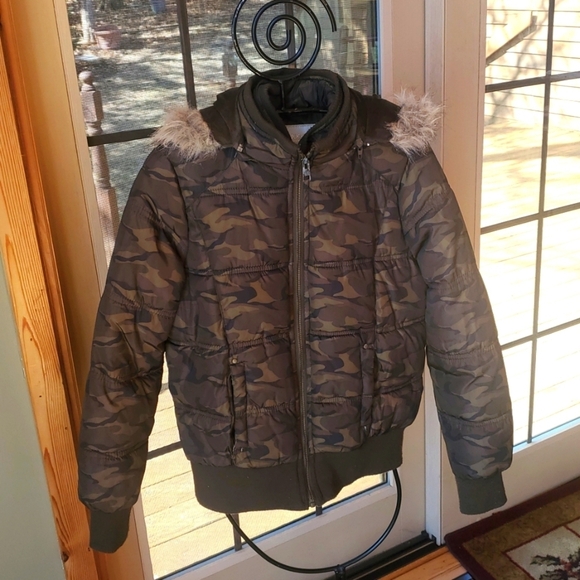 Snobbish Collection Camo Heavy Lined Sz. M Jacket w Hood & Pockets - Picture 1 of 14